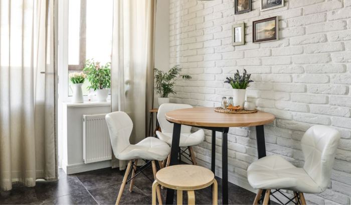 How to decorate a very small dining room