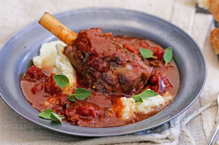 How to cook lamb shanks greek style