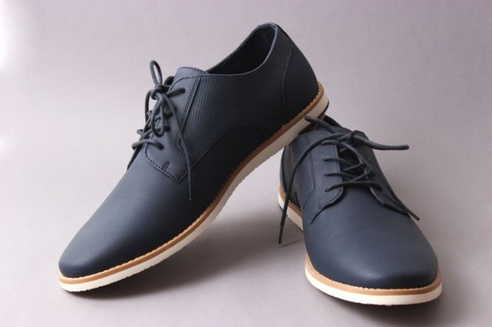 Mens casual dress shoes to wear with jeans